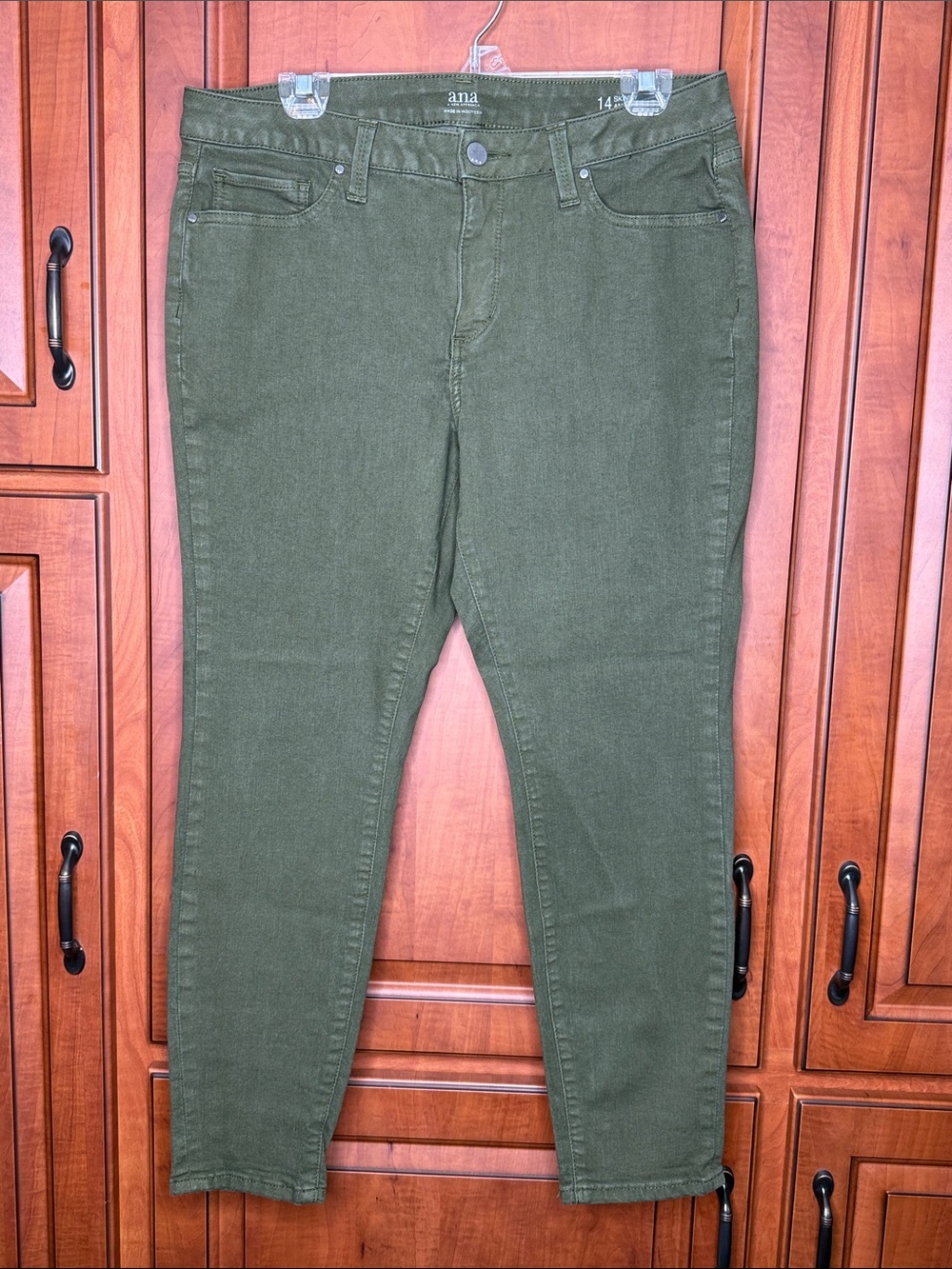 a.n.a Women’s Skinny Ankle Olive Jeans